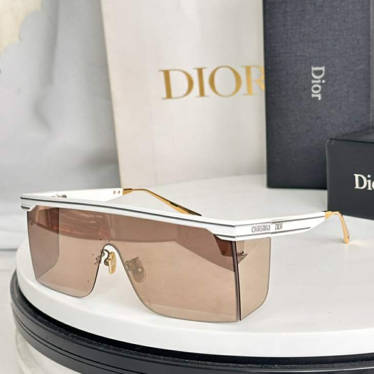 Picture of Dior Sunglasses _SKUfw77818040fw